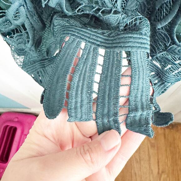 Lovers & Friends x Revolve Caspian Shift Dress Hunter Green Lace Racerback XS - Picture 8 of 14